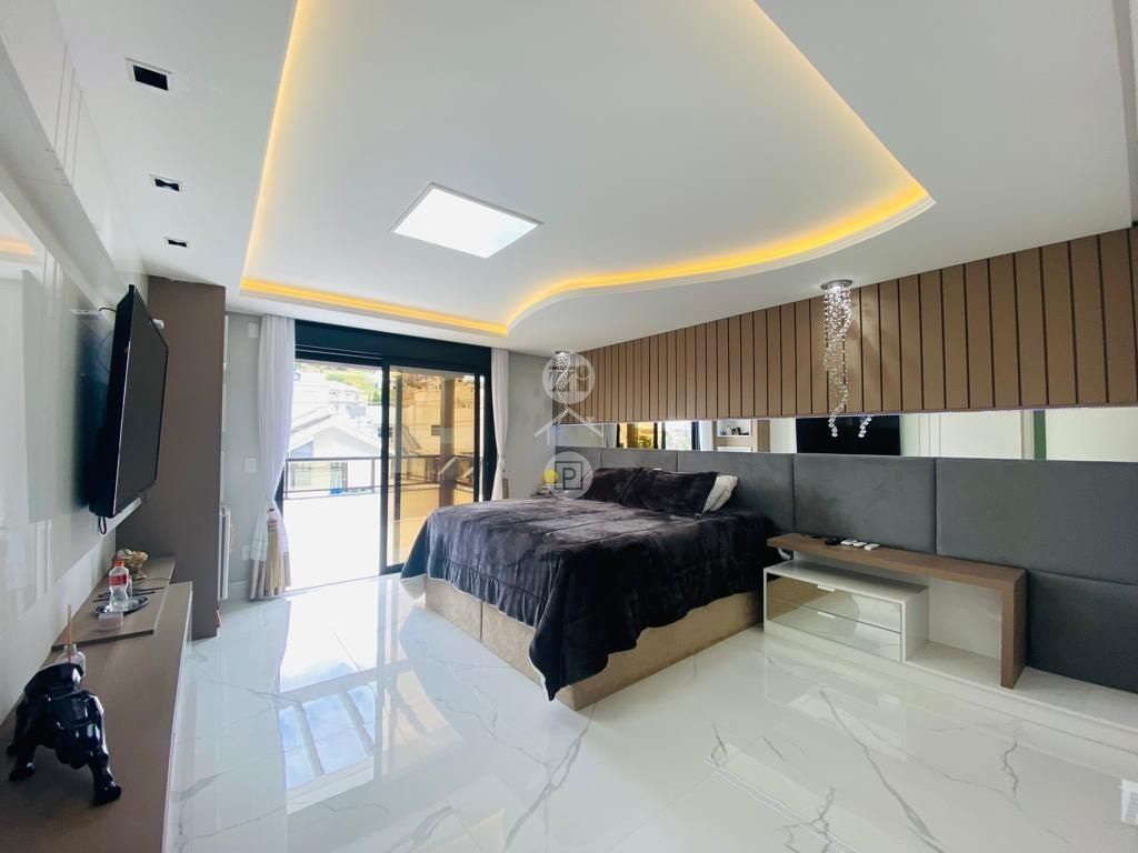 Casa em Pedra Branca, Palhoça. 3 quartos, 343m². Imagem 11 de 17